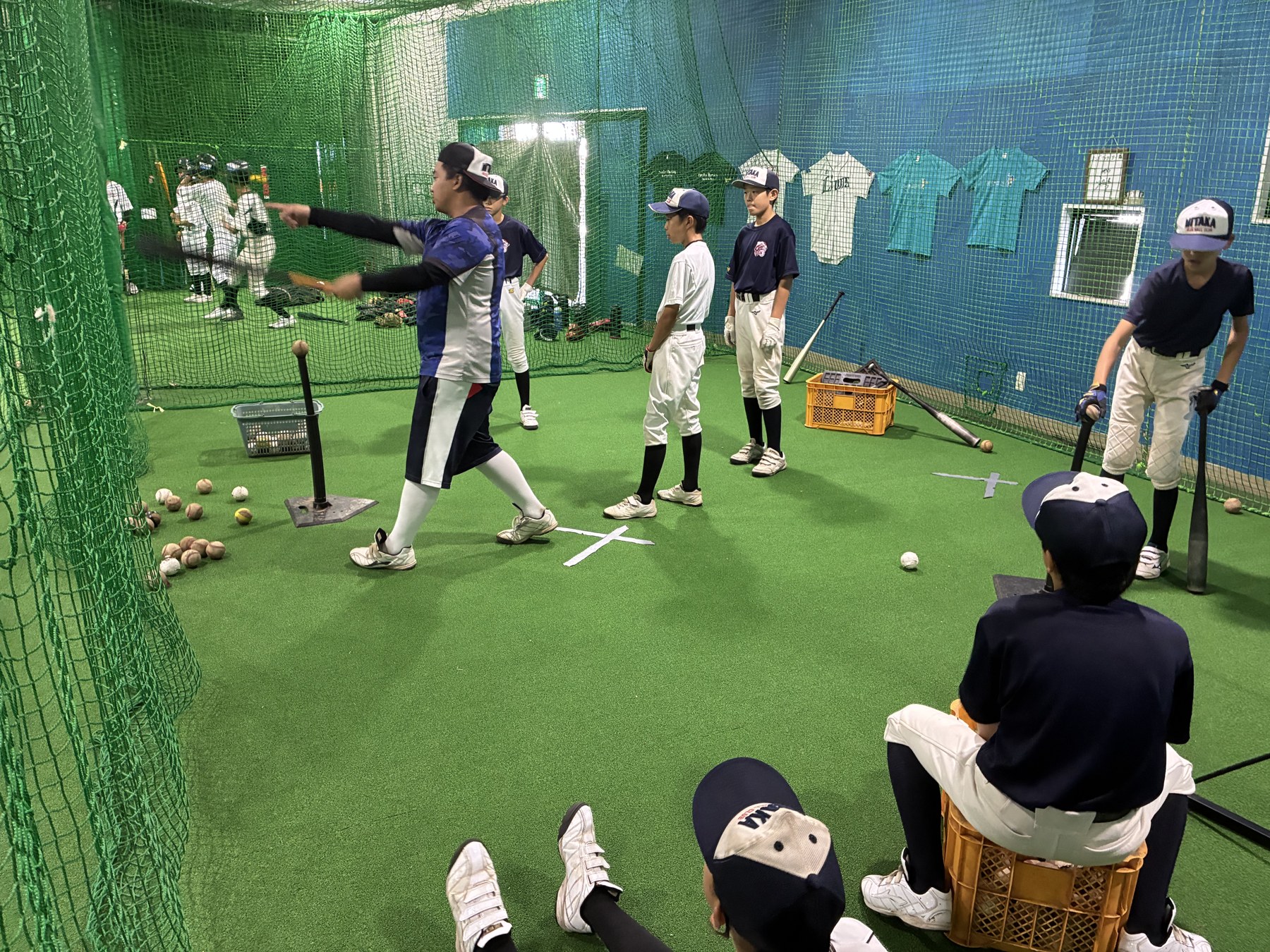 室内施設でのティーバッティング練習